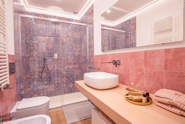 تختخواب و صبحانه Villa Elia Suite Room