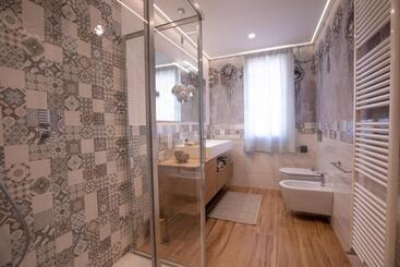 تختخواب و صبحانه Villa Elia Suite Room