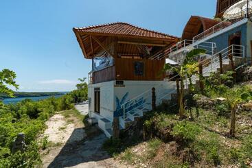 هتل Butterfly Villas Nusa Ceningan