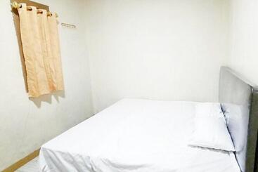 هتل Central House Karimunjawa Mitra Reddoorz