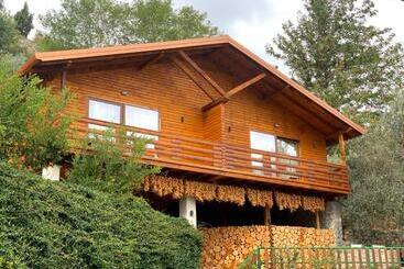 هتل Wooden House