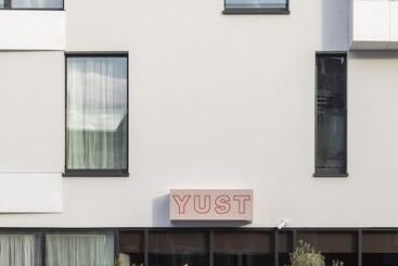 هتل Yust Liege