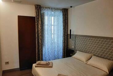 Les Fleuves   Buthier   Alloggio Ad Uso Turistico   Vda   Aosta   N 0115