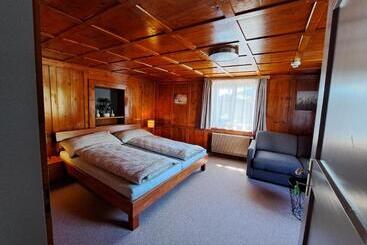 ペンション Casa Crap