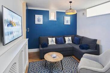 Refurbished Seaside Retreat In The Heart Of Cromer