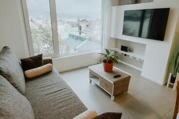 Aunaisin Apartamento Con Excelentes Vistas