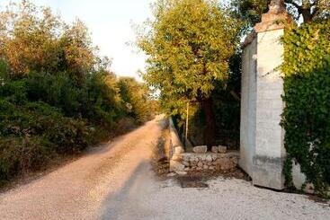 تختخواب و صبحانه Masseria San Martino
