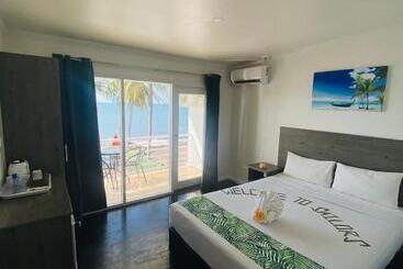 هتل Sailors Beach Fiji