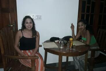 پانسیون Surf Reef Beach