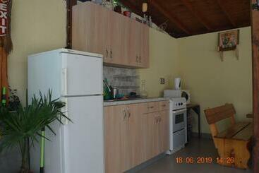 膳宿费 Villa Maris