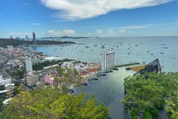 The Edge Central Pattaya