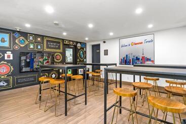 هاستل Samesun Toronto