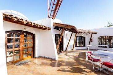 تختخواب و صبحانه Sanafir Hotel   El Pacha Suites Sharm   Adults Only