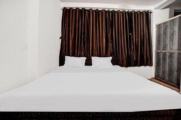 Flagship Hotel Relax Inn