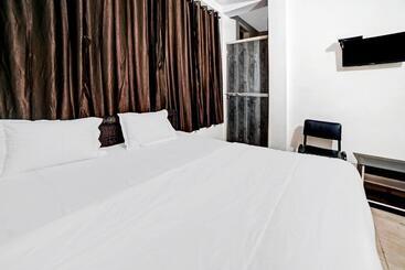 Flagship Hotel Relax Inn