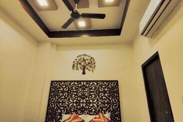 هتل The Rathore Heritage