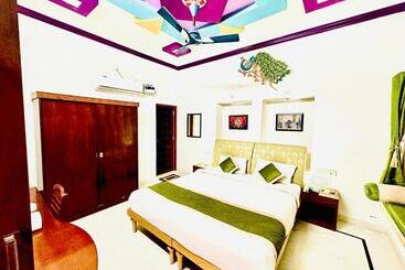 هتل The Rathore Heritage