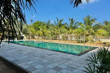 酒店 The Reef Resort