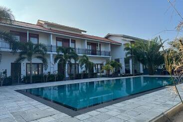 酒店 The Reef Resort