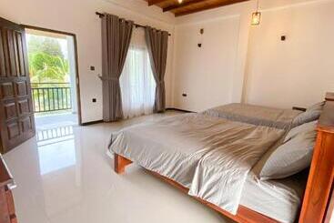 酒店 The Reef Resort