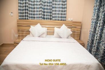 Mojo Apartment, Tema