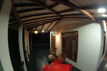 پانسیون Mellow Villa
