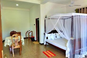 پانسیون Mellow Villa