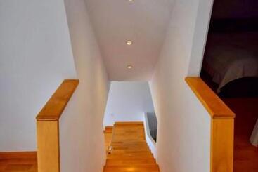 Beautiful Renovated Beach House With Panoramic Seaviews