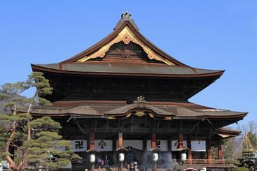 تختخواب و صبحانه 五岳庵