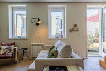 Green House By Shi Studio
