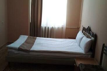هتل N&r Rest House