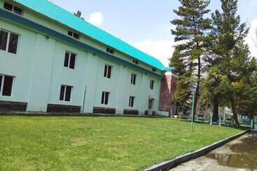 هتل N&r Rest House