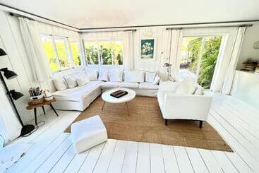 Nice 2 Bed Rooms Villa At Saint Barth