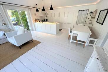 Nice 2 Bed Rooms Villa At Saint Barth