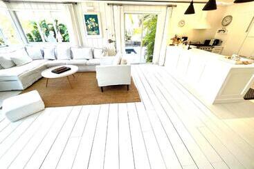 Nice 2 Bed Rooms Villa At Saint Barth