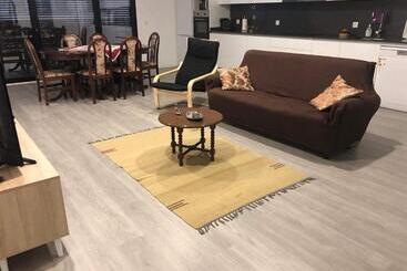 Apartamento Amplo E Moderno   Perto Do Estádio Futebol