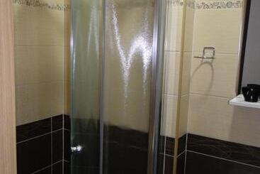 تختخواب و صبحانه Guesthouse Prenočišča širec