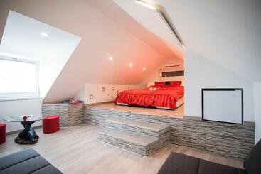 تختخواب و صبحانه Guesthouse Prenočišča širec