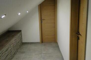 تختخواب و صبحانه Guesthouse Prenočišča širec