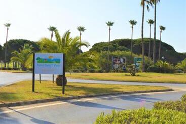 Bonito Apartamento Con Jardín Privado En Novo
