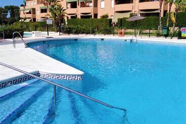 Bonito Apartamento Con Jardín Privado En Novo