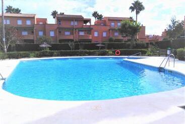 Bonito Apartamento Con Jardín Privado En Novo