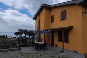 Casa Vacanze Antica Volsinii