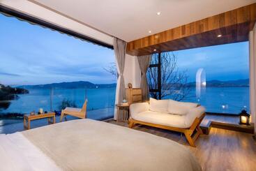 هتل Dali Beauty Seaview B&b