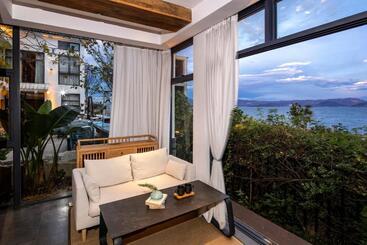 هتل Dali Beauty Seaview B&b
