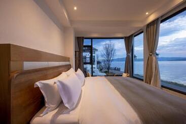 هتل Dali Beauty Seaview B&b