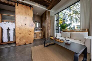 هتل Dali Beauty Seaview B&b