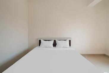 هتل Oyo 85156 Prateek A1 Residency