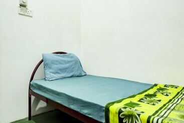 هتل Spot On 90432 Brilliant Home