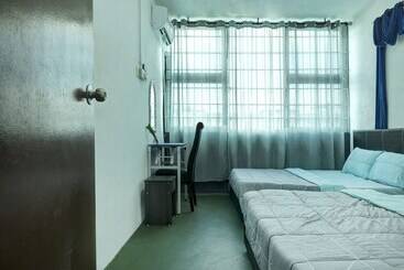 هتل Spot On 90432 Brilliant Home